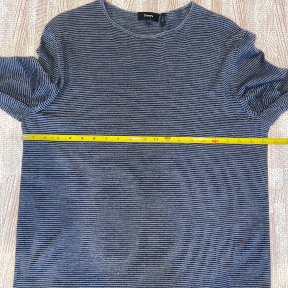 Theory Lightweight Merino Wool Men's Sweater Size Large - Picture 6 of 7